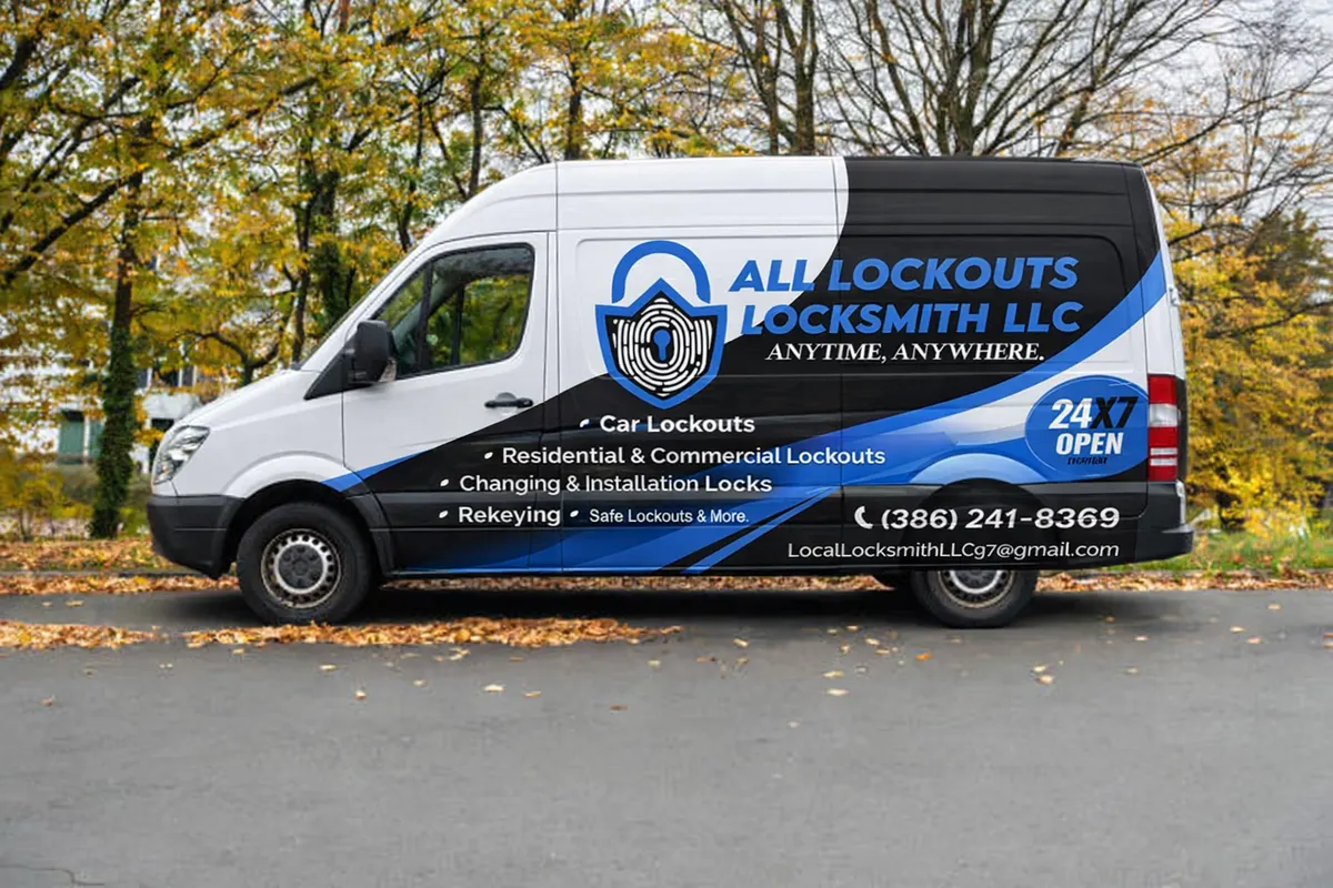 Mobile locksmith van serving Casselberry